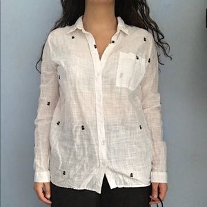Linen blend blouse with black cherry embroidery